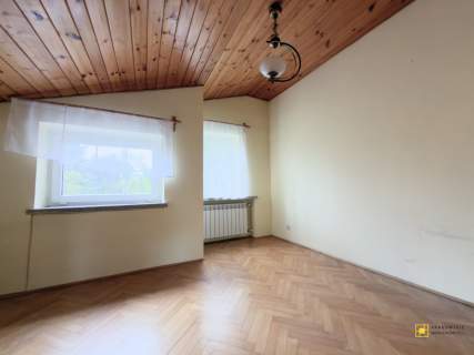 PRZESTRONNY DOM WOLOSTOJĄCY NA KLINACH   7 POKOI.