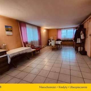 Przestronny dom 1809 m2 w zielonej okolicy