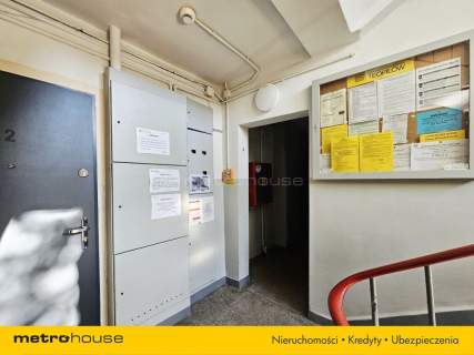 Na sprzedaż 2 pokojowe mieszkanie na parterze