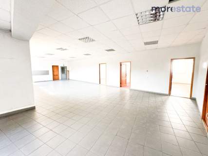 Duży lokal w centrum Zabłocia