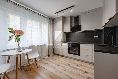 Dolinki, 2 pokoje po remoncie, 35 mkw, balkon