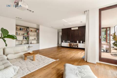 Penthouse z tarasem w sercu Powiśla