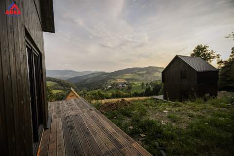 Nowoczesna stodoła z panoramicznym widokiem