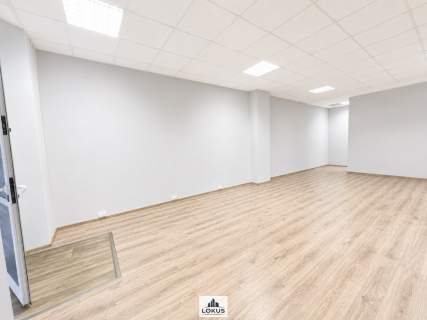 Lokal magazynowo-handlowy z rampą i biurem 115 m2