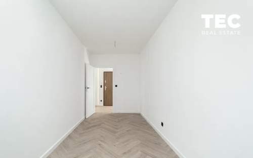 Czerwieńskiego 57m2 3 pokoje klima garaż