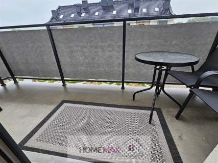 Apartament z prywanym parkingiem i komórką,Bielany