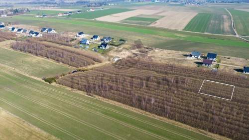 Działka w Darzlubiu 6km od Pucka media WZ 1040 m2