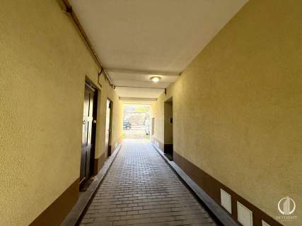 2-pok. mieszkanie w zadbanej kamienicy w centrum