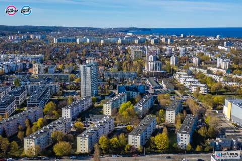 Pierwsze Piętro Potencjalne 3 Pokoje z Balkonem