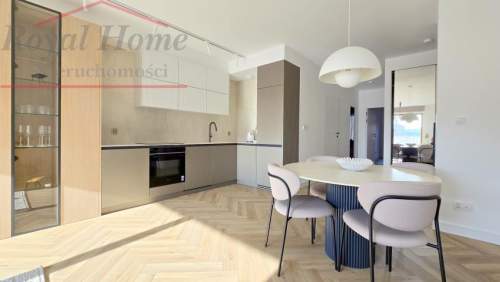 Luksusowy, wyposażony 3 pok apartament przy Rynku.
