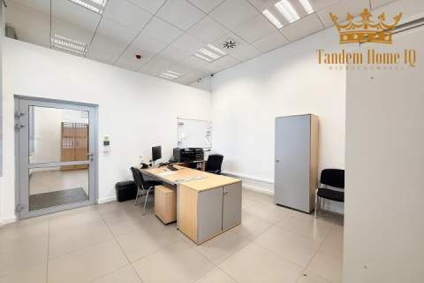 Na wynajem magazyn 430m2, biuro 180m2 w kompleksie biznesowym...