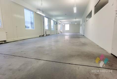 Lokal usługowo-magazynowy, ogrzewany, z parkingiem