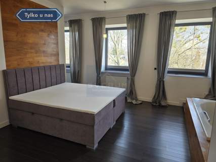 3-lokale 306 m 2 mieszkania biuro garaż