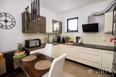 Apartament położony blisko centrum Gdyni i pasa na