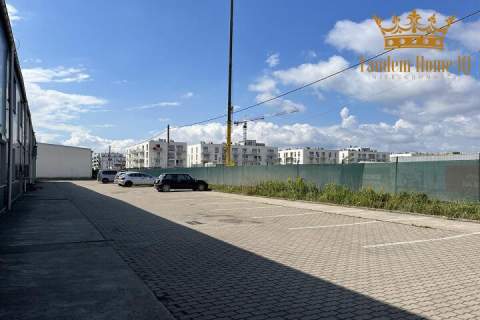 Do wynajęcia magazyn 556m2 , parter budynku ocieplanego - 