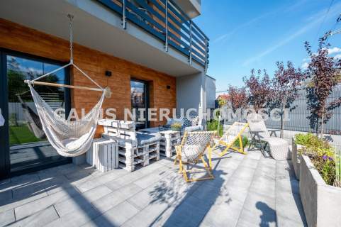 Nowoczesny apartament - rewelacyjny ogródek 200 mk