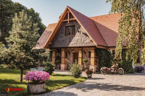 Unikalny dom pod lasem.Na sprzedaż lub do zamiany