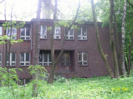 Budynek administracyjny ok. 4000 m działka