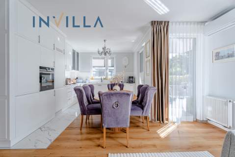 Apartament z ogrodem przy plaży w Jelitkowie