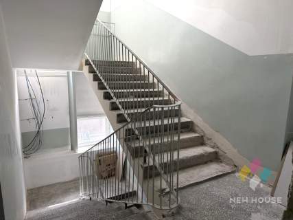 Piętro w biurowcu, 138 m2, po remoncie