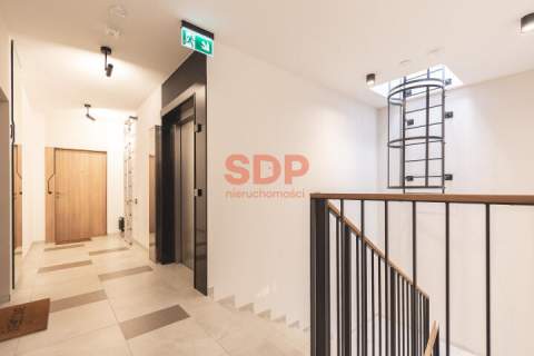 Apartament . DUŻY Taras . 2023 . Stare Włochy . 2 pok, 47 m2...