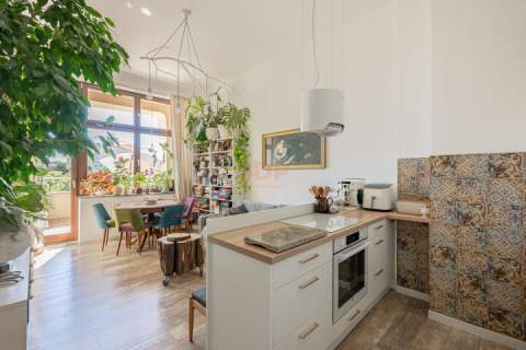 Wyjątkowa kamienica/przytulne 2 pokoje/balkon