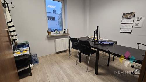 4 pomieszczenia biurowe 46m2 - parter, parking