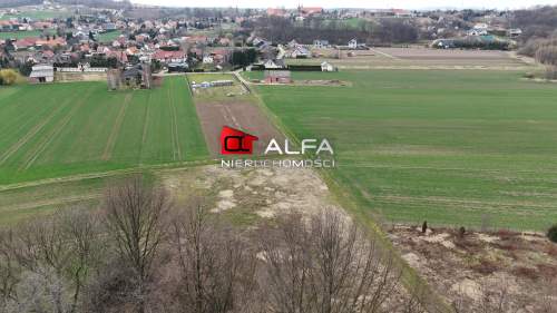Działka ok. 11 arów w miejscowości Wierzbna 