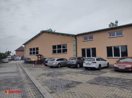 Obiekt magazyn 1000 m2 biuro 200 m2 i parkingi