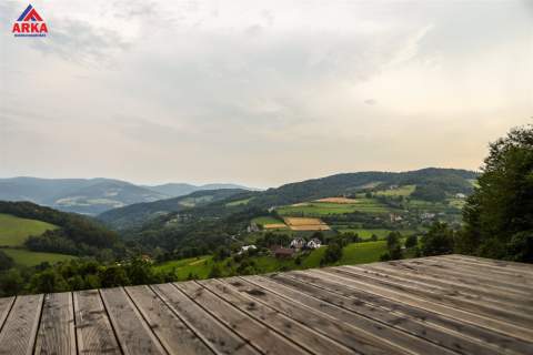 Nowoczesna stodoła z panoramicznym widokiem
