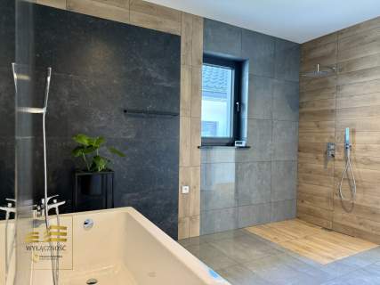 Nowy, parterowy dom przy lesie 5 pokoi 181 m2