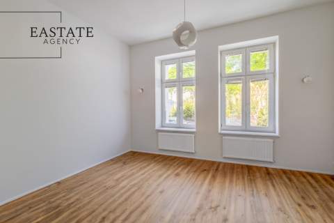 Lokal użytkowy 85 m , Gabinety, Parter