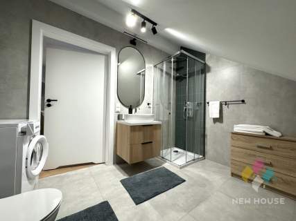 Apartament z widokiem na las