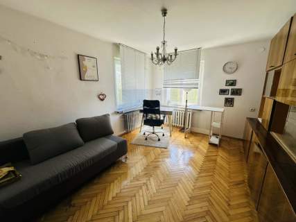 Dom wolnostojący , Zawodzie