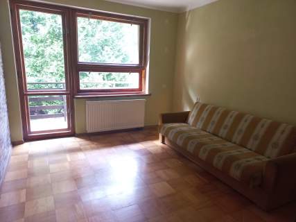 Przestrzenny dom w centrum Żywca z widokiem na góry