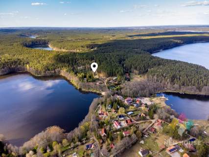 Działka budowlana przy lesie nad jeziorem Łajskim