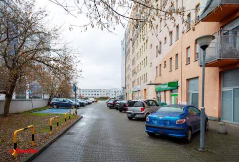 BIURO - wynajete na dlugi termin - GOTOWIEC