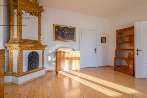 Mieszkanie w kamienicy 800m od plaży z balkonem