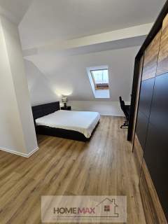 Apartament z prywanym parkingiem i komórką,Bielany