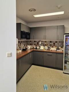 Gotowe biuro do pracy Centrum Internet, serwis
