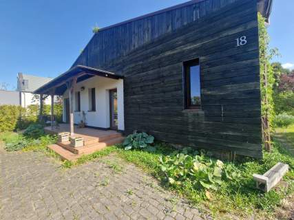 Dom parterowy 242m2, ogród, dwa garaże, wiata