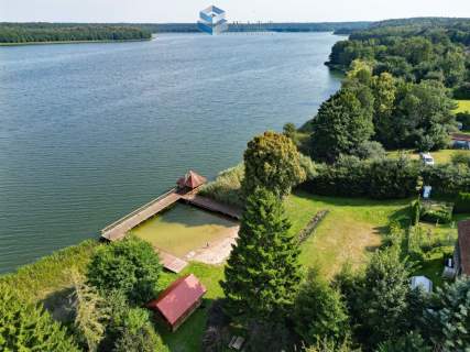 Widokowe działki pod lasem i blisko do plaży 