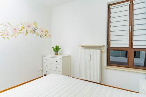 3 pokoje z garażem, blisko st. metra - Giełdowa 4a