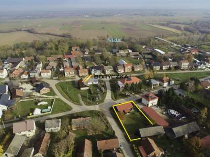 Urokliwy drewniany dom w Starym Korczynie.