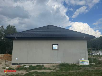 Nowoczesny dom parterowy, cicha okolica