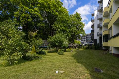 3 pokoje 81 m Balkon Klimatyczna kamienica