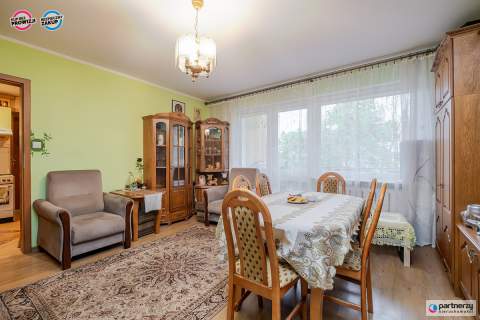 1 piętro 3 pokoje z loggią i widokiem na zieleń