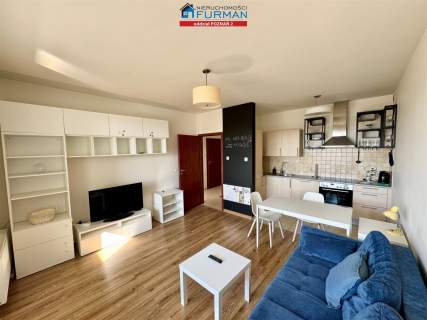 2 pokoje 43,5 m2, budynek z basenem Pelikan,Rataje