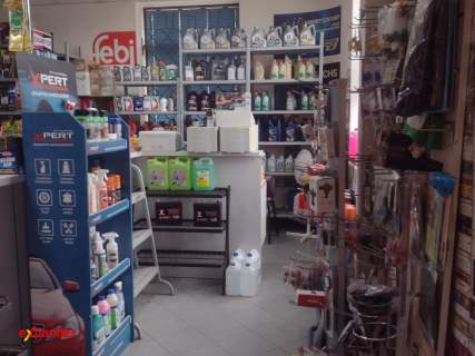 lokal z witryna bezpośredni z ulicy 100 m2