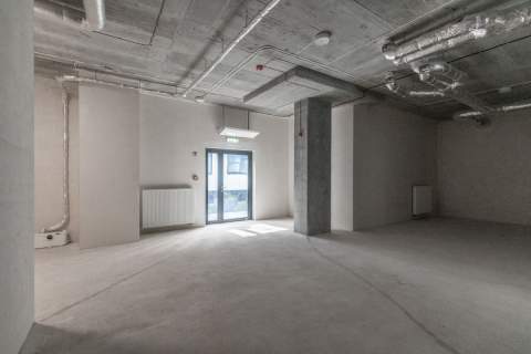 Lokal o pow. 145 m2 z witrynami Centrum